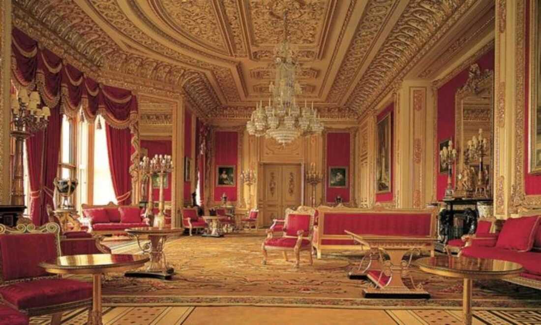 Visite os exuberantes apartamentos estaduais, caminhe ao longo da St. George’s Chapel ou veja os quartos de dormir e jantar da família real britânica