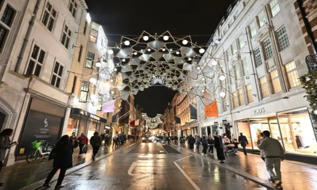 Bond Street Christmas lights 2023
