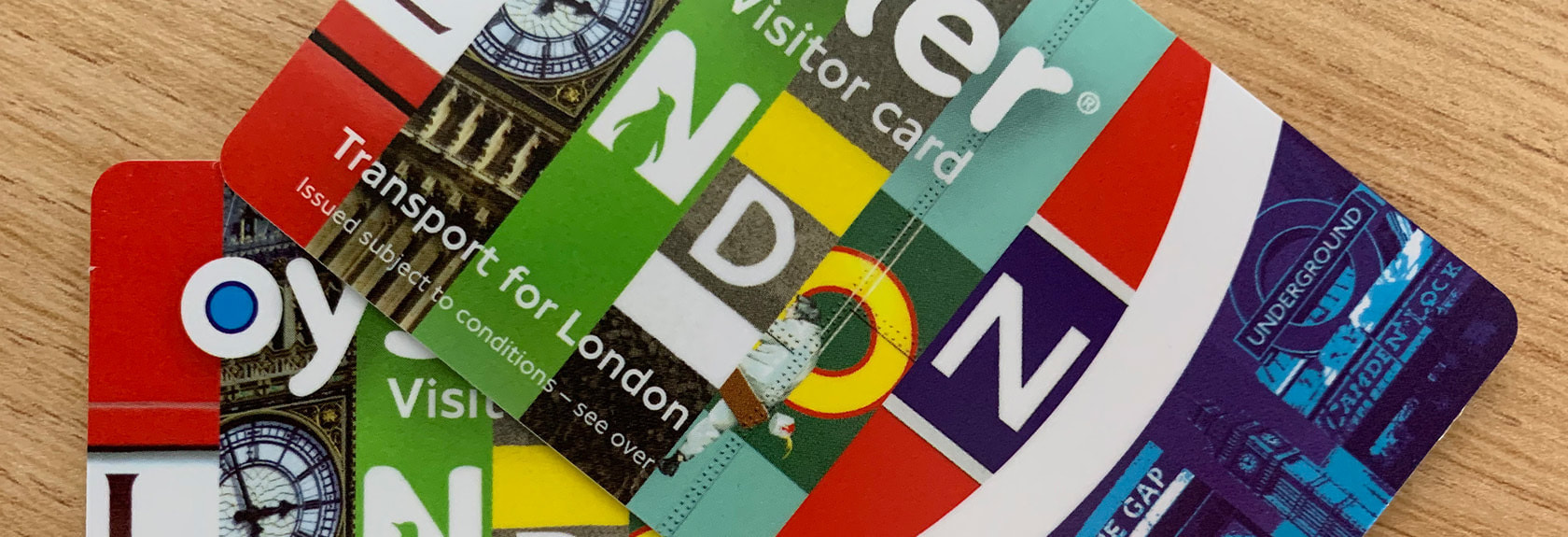 Como em muitos países, Londres tem seu próprio cartão de transporte público com crédito que pode ser usado para pagar o transporte público em Londres.