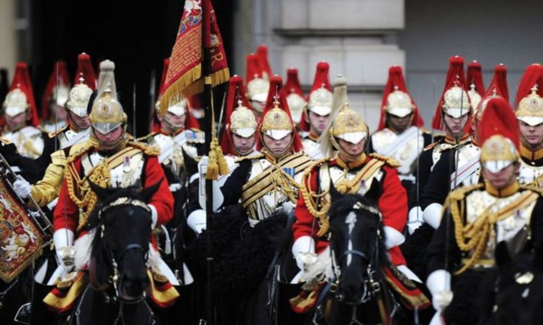 A Household Cavalry é o mais alto posto do Exército Britânico e foi formada em 1661 por ordem direta de King Charles II