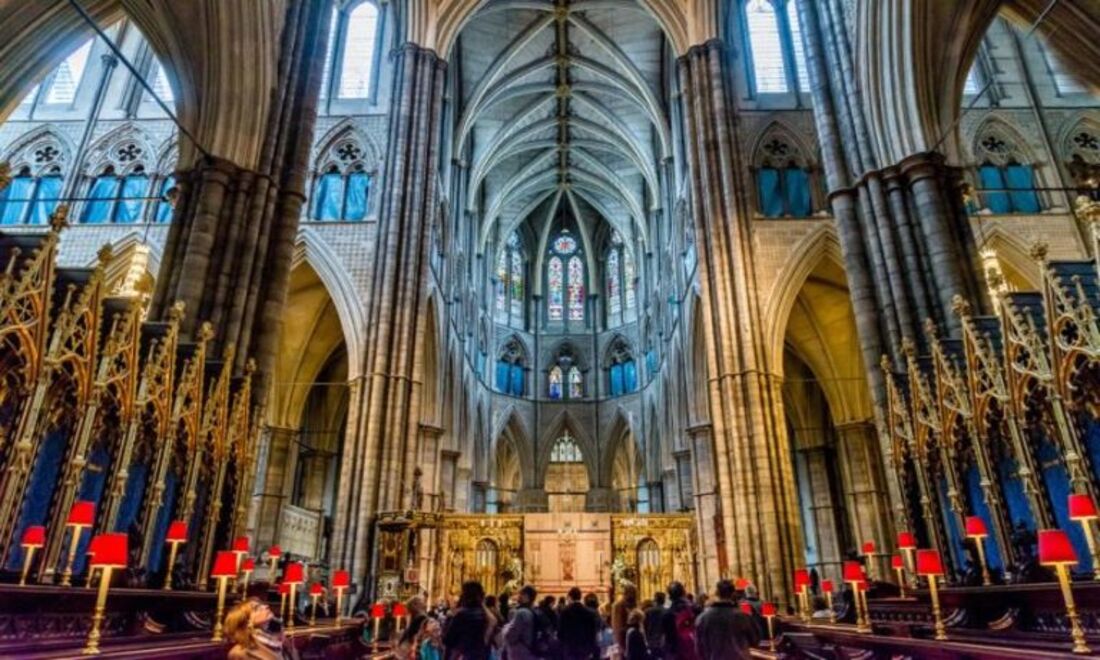 Você gostaria de visitar a bela Westminster Abbey?